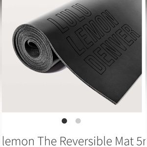 Lululemon The Reversible Mat 5mm *Denver